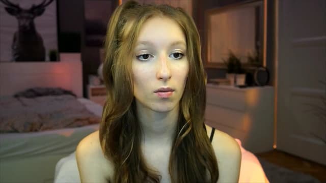 Gallery image thumbnail from Kira9's myfreecams stream on, 09/12/2025, 18:50 image 17 of 20