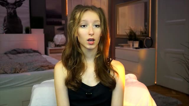 Gallery image thumbnail from Kira9's myfreecams stream on, 09/12/2025, 18:50 image 2 of 20