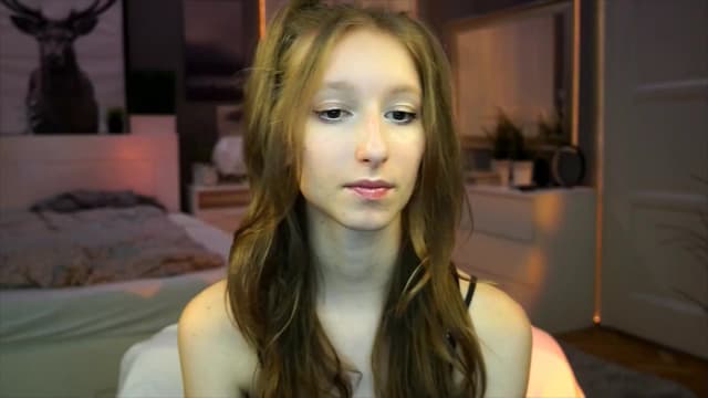 Gallery image thumbnail from Kira9's myfreecams stream on, 09/12/2025, 18:50 image 19 of 20