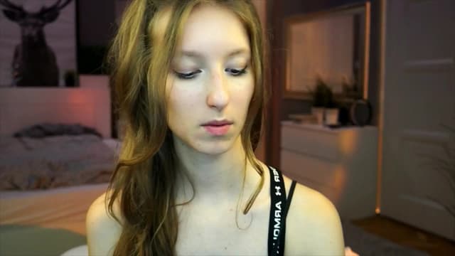 Gallery image thumbnail from Kira9's myfreecams stream on, 09/12/2025, 21:32 image 9 of 20