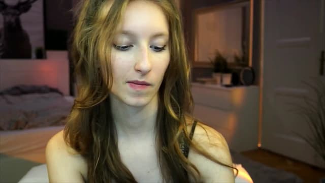 Gallery image thumbnail from Kira9's myfreecams stream on, 09/12/2025, 21:32 image 19 of 20