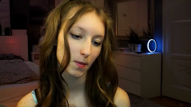 Gallery image thumbnail from Kira9's myfreecams stream on, 09/13/2025, 20:01 image 11 of 20