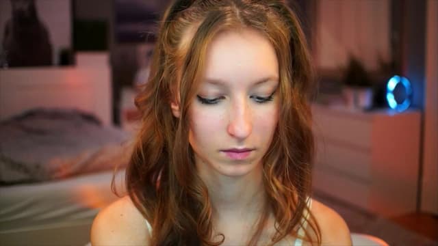 Gallery image thumbnail from Kira9's myfreecams stream on, 09/14/2025, 19:13 image 6 of 20