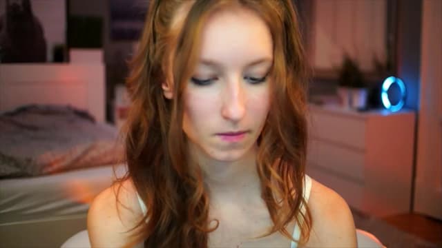 Gallery image thumbnail from Kira9's myfreecams stream on, 09/14/2025, 19:13 image 9 of 20