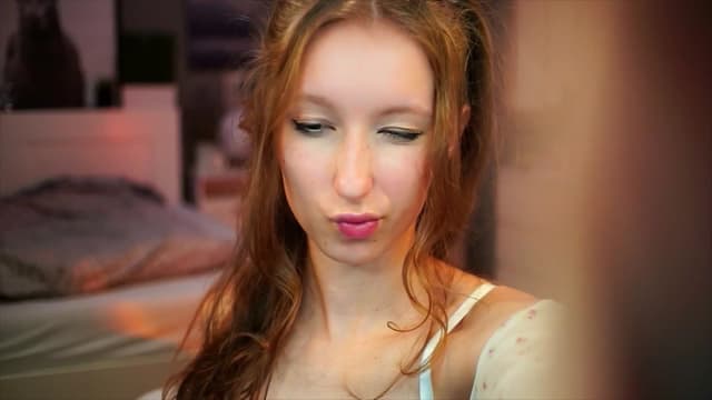 Gallery image thumbnail from Kira9's myfreecams stream on, 09/14/2025, 19:13 image 3 of 20