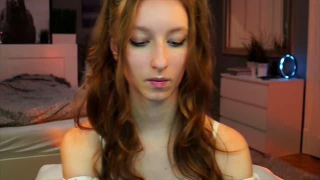 Gallery image thumbnail from Kira9's myfreecams stream on, 09/14/2025, 20:29 image 8 of 20
