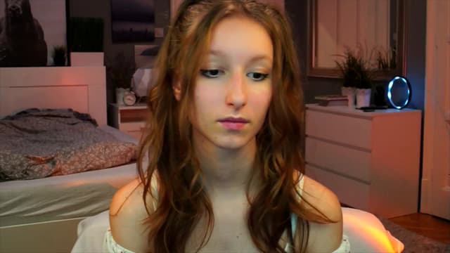 Gallery image thumbnail from Kira9's myfreecams stream on, 09/14/2025, 21:15 image 4 of 20