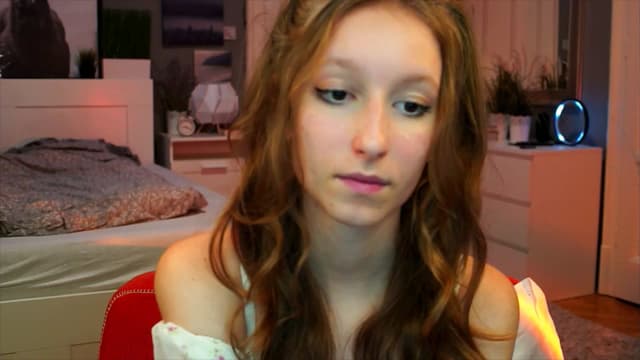 Gallery image thumbnail from Kira9's myfreecams stream on, 09/14/2025, 22:30 image 5 of 20