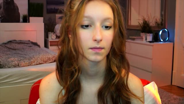 Gallery image thumbnail from Kira9's myfreecams stream on, 09/14/2025, 22:30 image 14 of 20