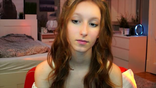 Gallery image thumbnail from Kira9's myfreecams stream on, 09/14/2025, 22:30 image 15 of 20