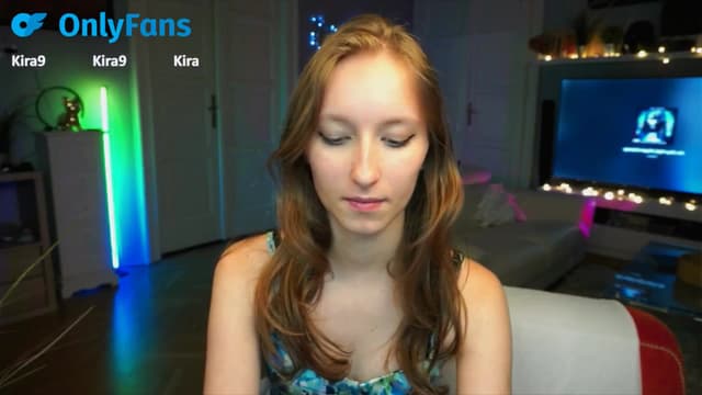 Gallery image thumbnail from Kira9's myfreecams stream on, 09/17/2025, 21:29 image 13 of 20