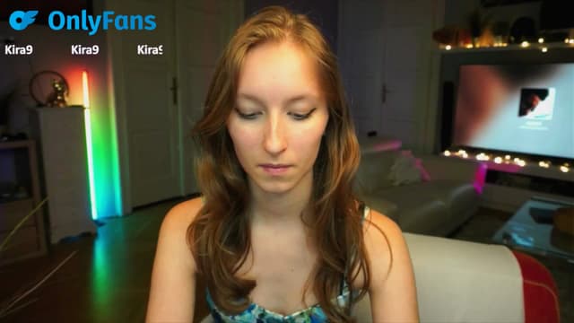 Gallery image thumbnail from Kira9's myfreecams stream on, 09/17/2025, 21:29 image 12 of 20
