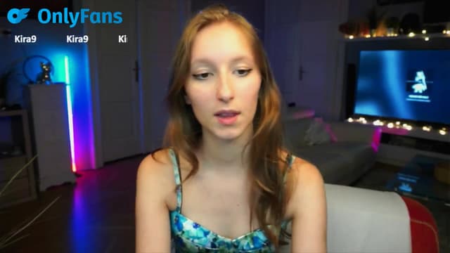 Gallery image thumbnail from Kira9's myfreecams stream on, 09/17/2025, 21:29 image 15 of 20