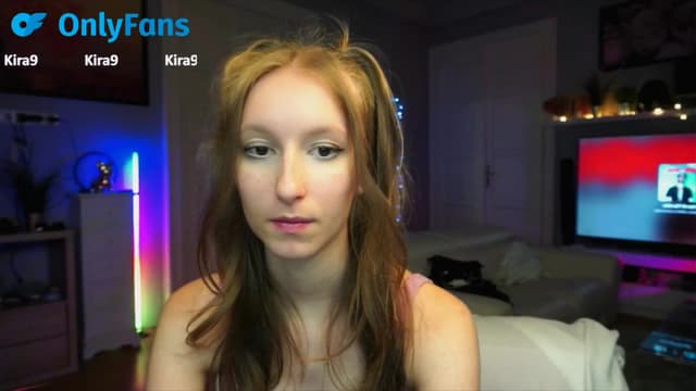 Gallery image thumbnail from Kira9's myfreecams stream on, 09/18/2025, 19:58 image 18 of 20