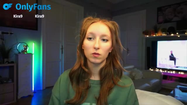 Gallery image thumbnail from Kira9's myfreecams stream on, 09/19/2025, 21:31 image 17 of 20