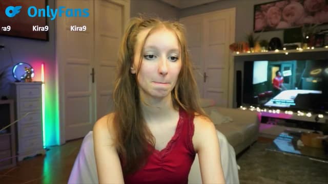Gallery image thumbnail from Kira9's myfreecams stream on, 09/21/2025, 19:25 image 10 of 20