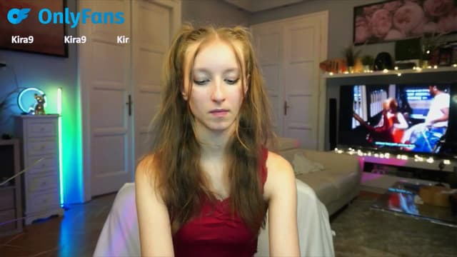 Gallery image thumbnail from Kira9's myfreecams stream on, 09/21/2025, 19:25 image 5 of 20