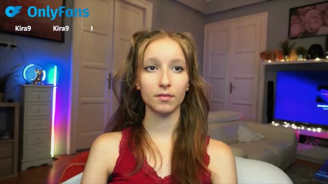 Gallery image thumbnail from Kira9's myfreecams stream on, 09/21/2025, 21:46 image 15 of 20