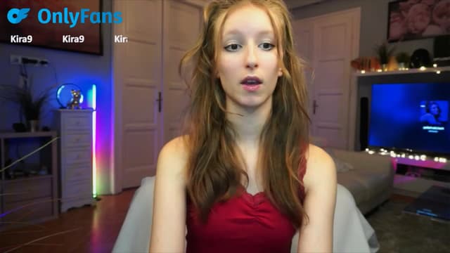 Gallery image thumbnail from Kira9's myfreecams stream on, 09/21/2025, 21:46 image 5 of 20