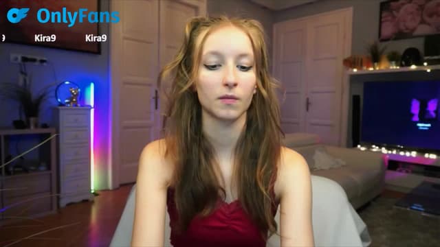 Gallery image thumbnail from Kira9's myfreecams stream on, 09/21/2025, 21:46 image 4 of 20
