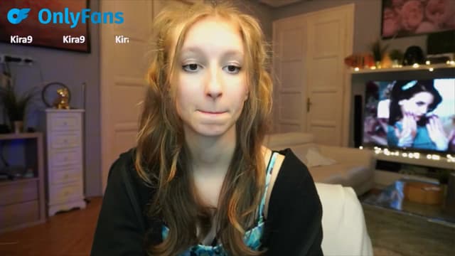 Gallery image thumbnail from Kira9's myfreecams stream on, 09/22/2025, 19:57 image 18 of 20
