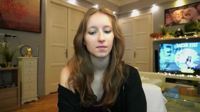 Gallery image thumbnail from Kira9's myfreecams stream on, 09/26/2025, 19:33 image 6 of 20