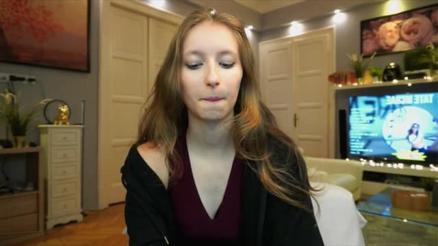 Gallery image thumbnail from Kira9's myfreecams stream on, 09/26/2025, 19:33 image 4 of 20