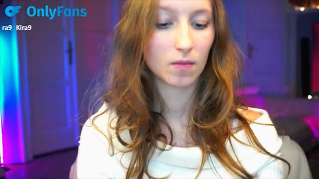 Gallery image thumbnail from Kira9's myfreecams stream on, 09/28/2025, 21:53 image 12 of 20