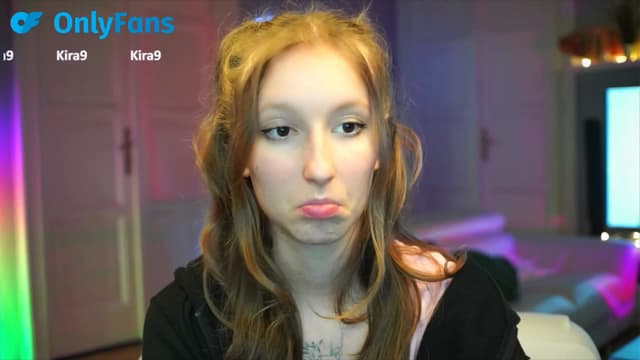 Gallery image thumbnail from Kira9's myfreecams stream on, 09/29/2025, 21:19 image 16 of 20