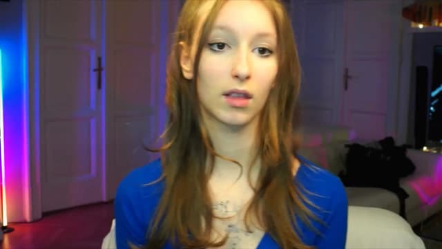 Gallery image thumbnail from Kira9's myfreecams stream on, 10/03/2025, 16:50 image 5 of 20