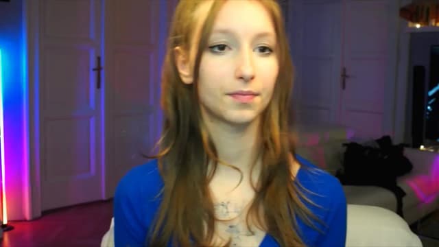 Gallery image thumbnail from Kira9's myfreecams stream on, 10/03/2025, 16:50 image 6 of 20