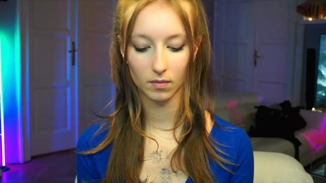 Gallery image thumbnail from Kira9's myfreecams stream on, 10/03/2025, 16:50 image 13 of 20