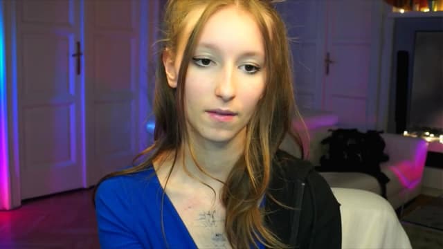 Gallery image thumbnail from Kira9's myfreecams stream on, 10/03/2025, 18:38 image 15 of 20