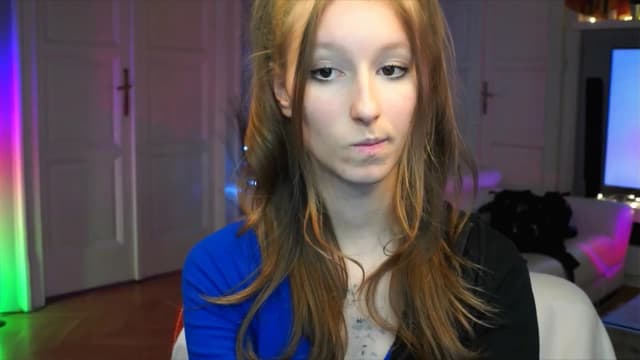 Gallery image thumbnail from Kira9's myfreecams stream on, 10/03/2025, 18:38 image 1 of 20