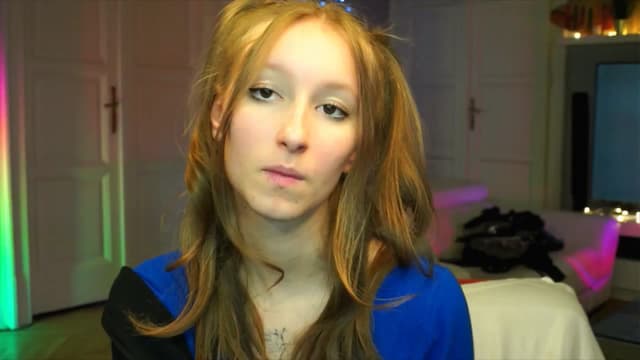 Gallery image thumbnail from Kira9's myfreecams stream on, 10/03/2025, 20:19 image 1 of 20
