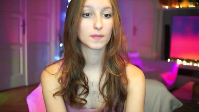 Gallery image thumbnail from Kira9's myfreecams stream on, 10/05/2025, 18:50 image 9 of 20
