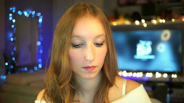 Gallery image thumbnail from Kira9's myfreecams stream on, 10/09/2025, 19:47 image 1 of 20