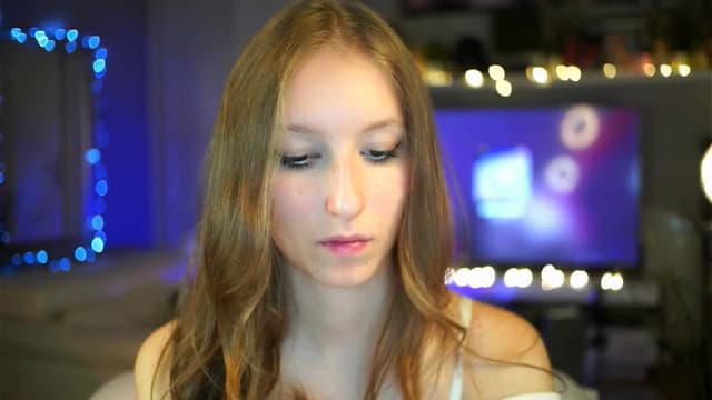 Gallery image thumbnail from Kira9's myfreecams stream on, 10/09/2025, 20:39 image 3 of 20