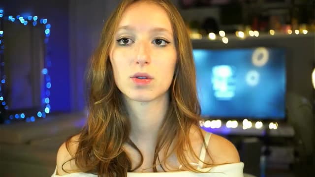 Gallery image thumbnail from Kira9's myfreecams stream on, 10/09/2025, 21:44 image 3 of 20