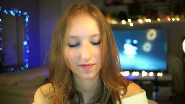 Gallery image thumbnail from Kira9's myfreecams stream on, 10/09/2025, 21:44 image 19 of 20
