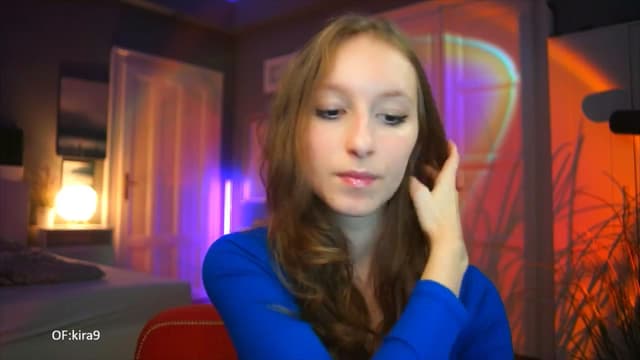 Gallery image thumbnail from Kira9's myfreecams stream on, 10/10/2025, 19:34 image 14 of 20