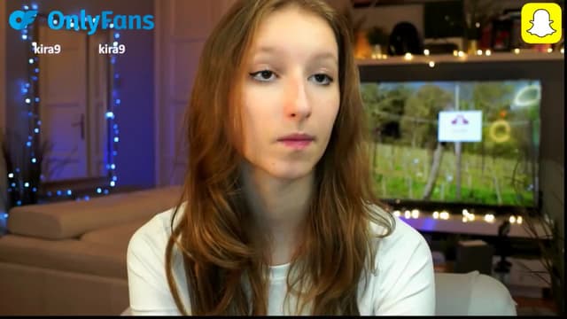 Gallery image thumbnail from Kira9's myfreecams stream on, 10/11/2025, 14:45 image 3 of 20