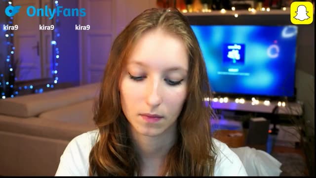 Gallery image thumbnail from Kira9's myfreecams stream on, 10/11/2025, 19:05 image 11 of 20