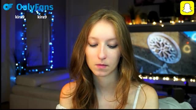 Gallery image thumbnail from Kira9's myfreecams stream on, 10/12/2025, 15:48 image 16 of 20