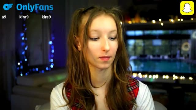 Gallery image thumbnail from Kira9's myfreecams stream on, 10/16/2025, 17:18 image 2 of 20