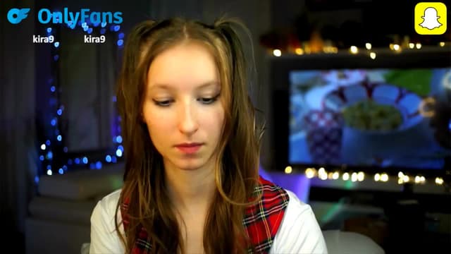 Gallery image thumbnail from Kira9's myfreecams stream on, 10/16/2025, 17:18 image 9 of 20