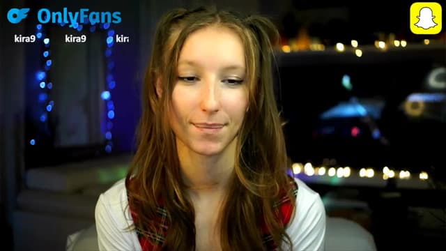 Gallery image thumbnail from Kira9's myfreecams stream on, 10/16/2025, 19:21 image 5 of 20