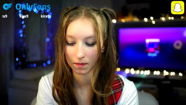 Gallery image thumbnail from Kira9's myfreecams stream on, 10/16/2025, 20:54 image 8 of 20