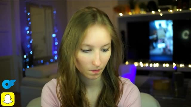 Gallery image thumbnail from Kira9's myfreecams stream on, 10/17/2025, 16:28 image 2 of 20