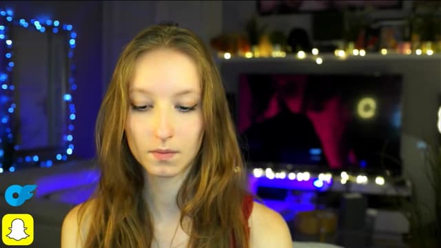 Gallery image thumbnail from Kira9's myfreecams stream on, 10/19/2025, 21:39 image 7 of 20